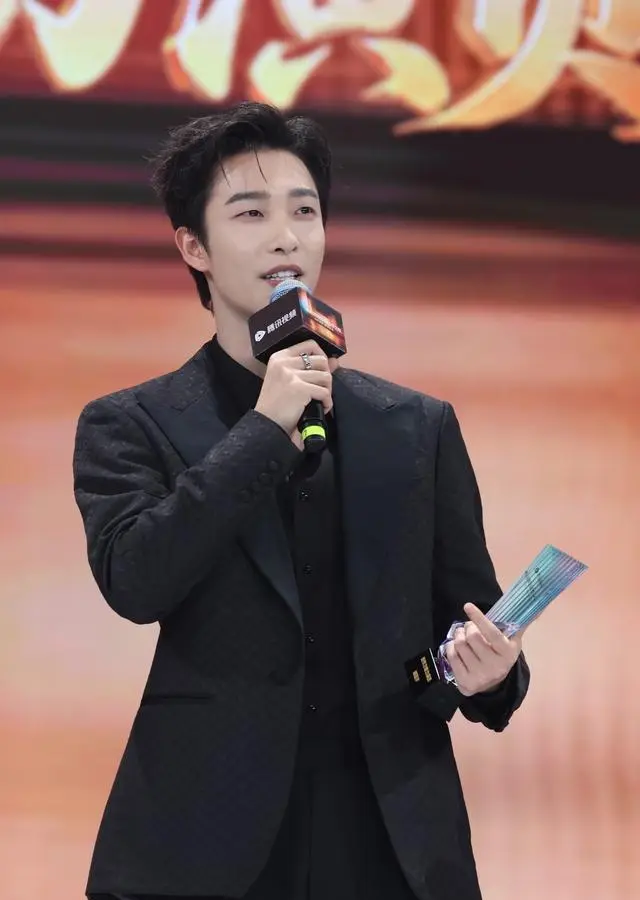 王道铁位列短剧演技派榜首，刘萧旭居次席，姚冠宇等五人入选榜单：细节速览